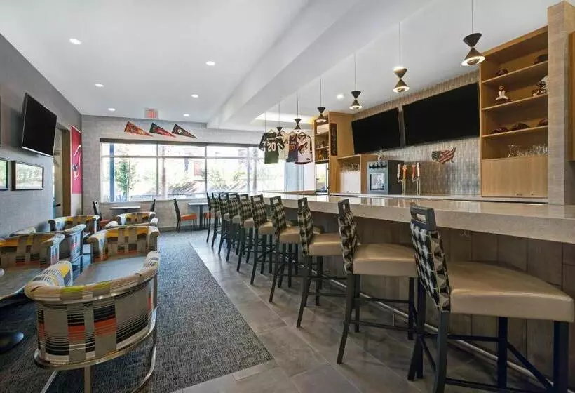 هتل Towneplace Suites By Marriott Phoenix Glendale Sports & Entertainment District