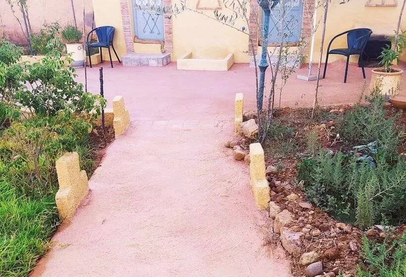 Majatalo Auberge Le Petit Jardin