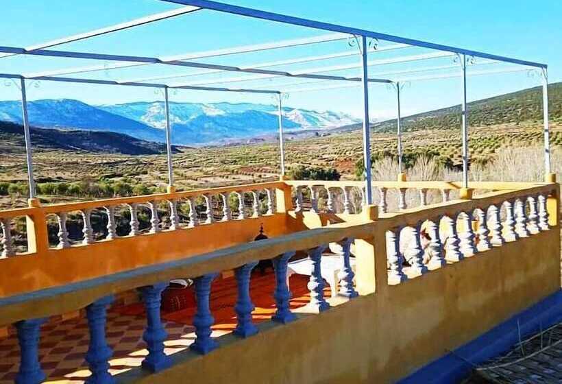 بنسيون Auberge Le Petit Jardin