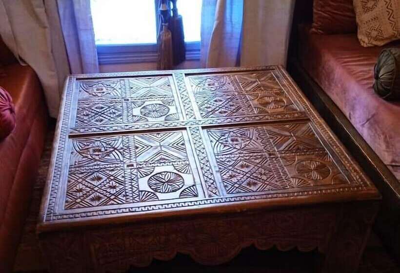 بنسيون Auberge Le Petit Jardin