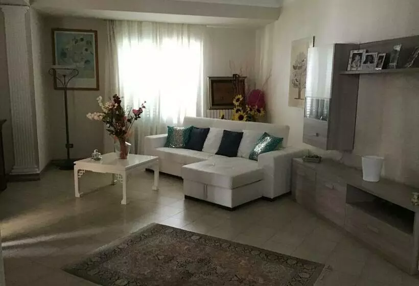 ペンション B&b Villa Tania