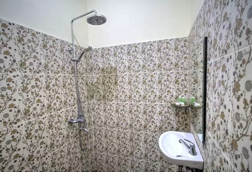 ペンション Nibugi Guest House