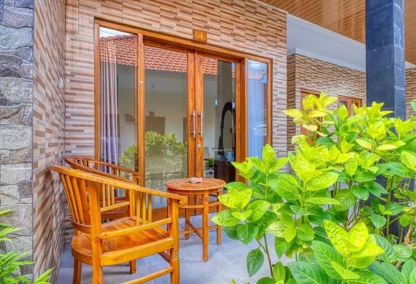 ペンション Nibugi Guest House