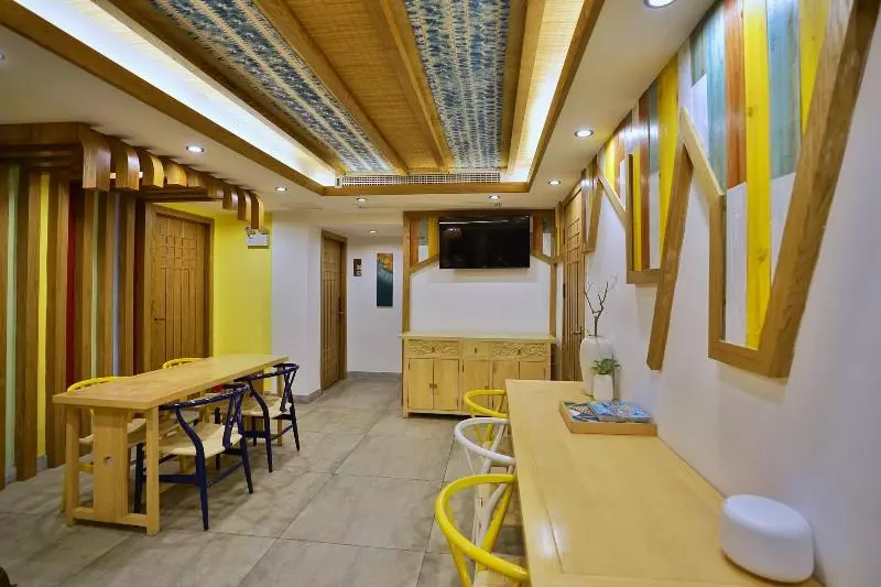 Majatalo Yuexijiang Boutique Holiday