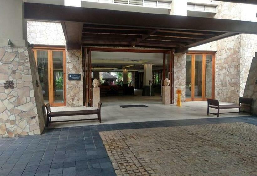 Sea Temple Palm Cove