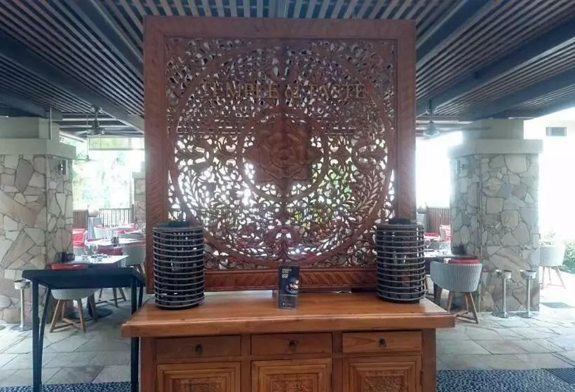 Sea Temple Palm Cove