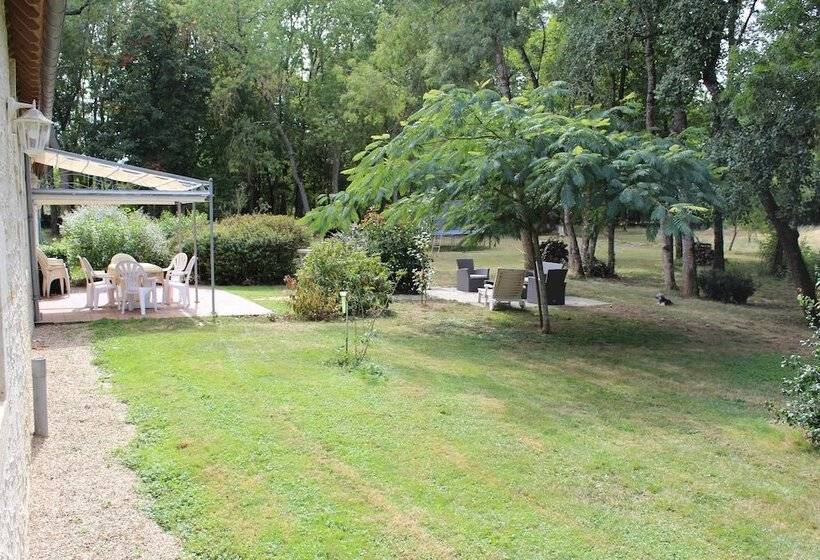 צימר Domaine De La Touche