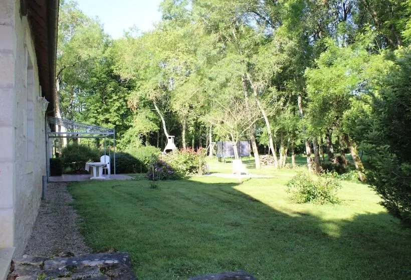 Aamiaismajoitus (B&B) Domaine De La Touche