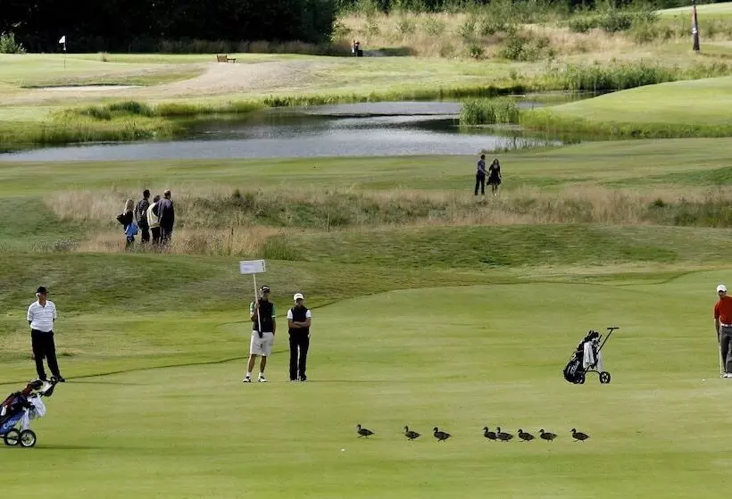 Björnforsens Turist & Konferenshotell, Nära Husum, örnsköldsvik