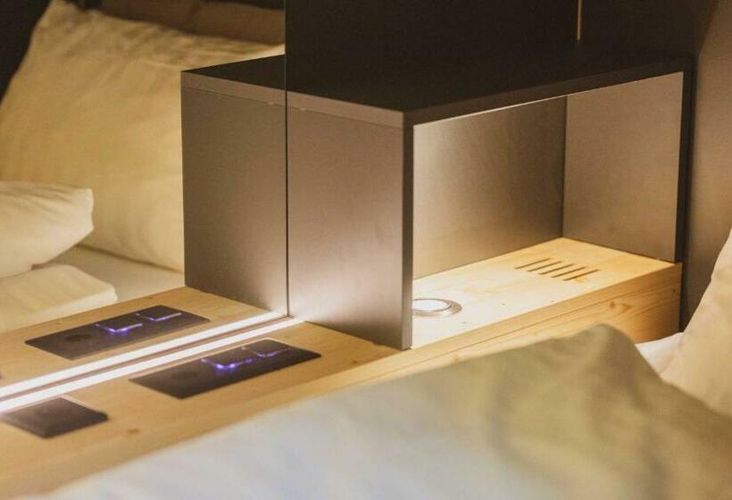 Capsule Hotel By Hyve Basel