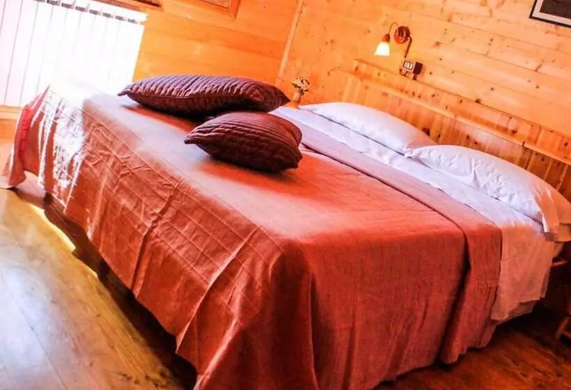 ホテル Albergo Genzianella