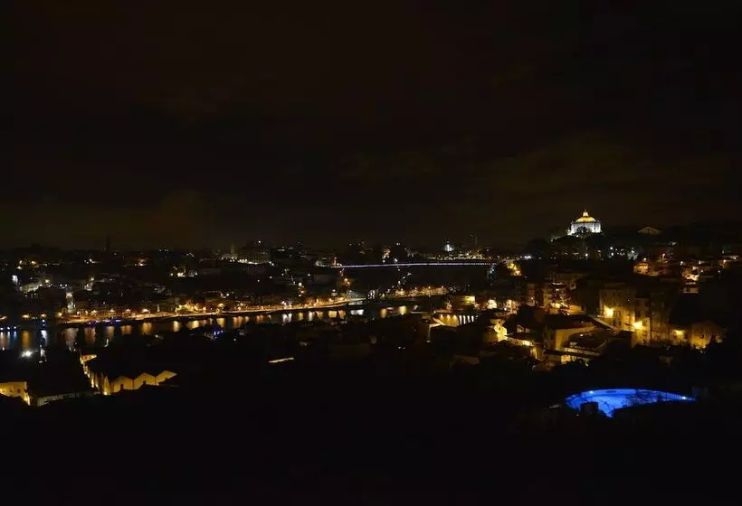 ホテル Geo Studios Santa Catarina