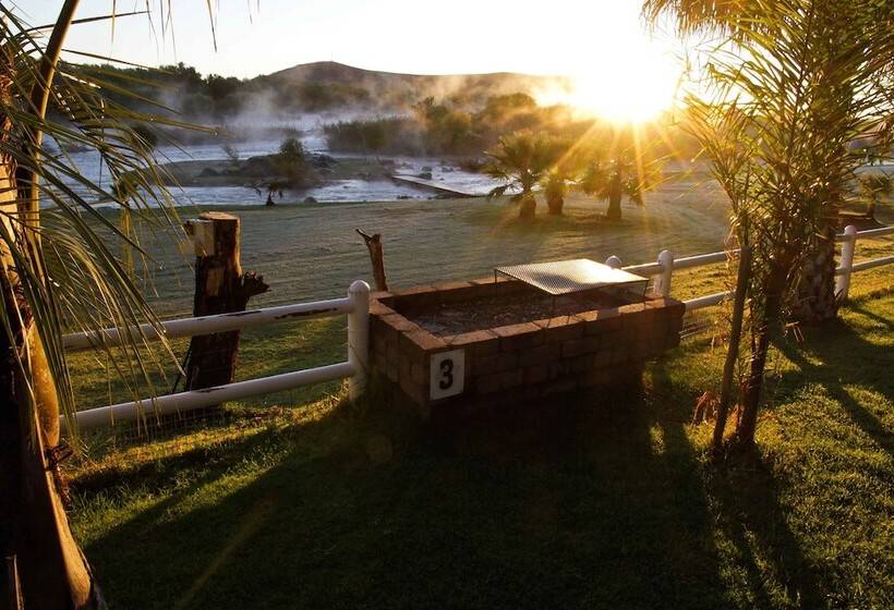 호텔 Ikaia River Lodge