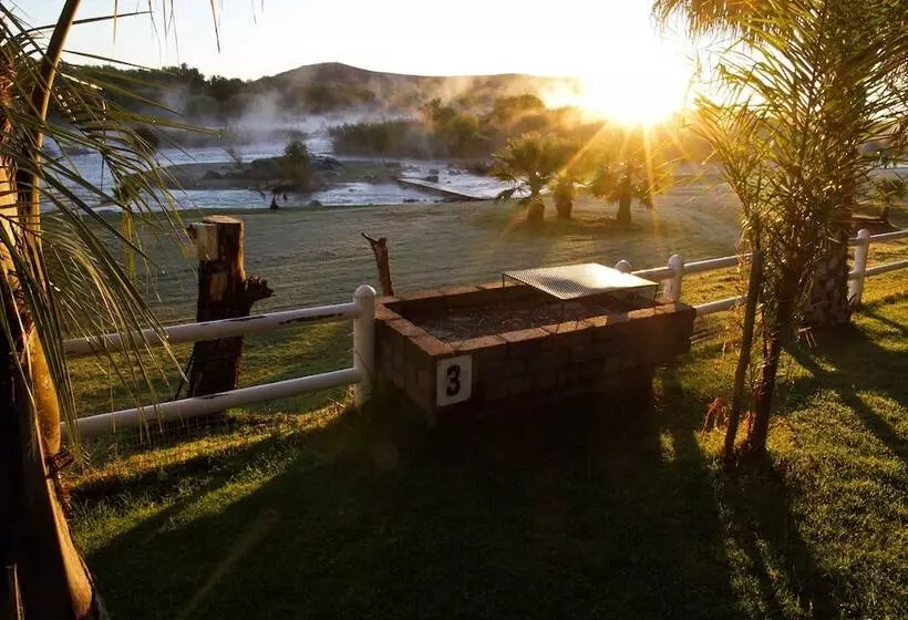 Hotelli Ikaia River Lodge