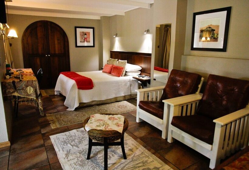 호텔 Ikaia River Lodge