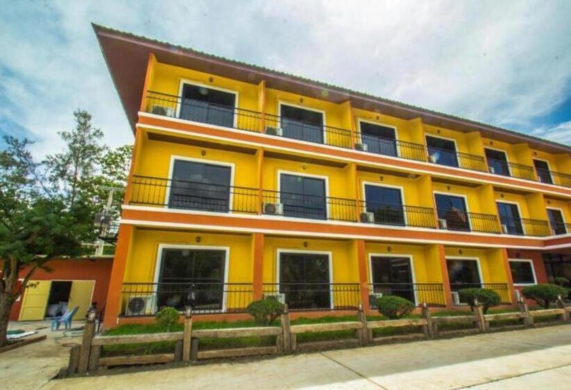 בית מלון כפרי Maladee