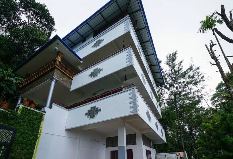 فندق Oyo 16166 Linten Holiday Resort