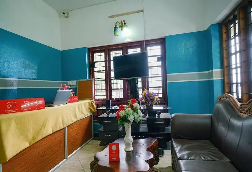 Hotelli Oyo 16166 Linten Holiday Resort