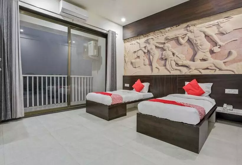 Hotelli O Siddhivinayak Grand