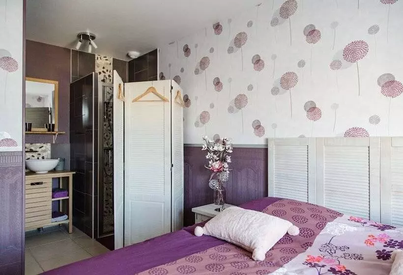 Majatalo Au Caprice De L Atre