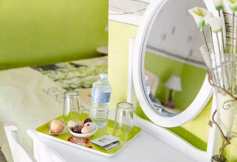 Majatalo Au Caprice De L Atre