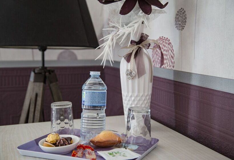 Пансион Au Caprice De L Atre