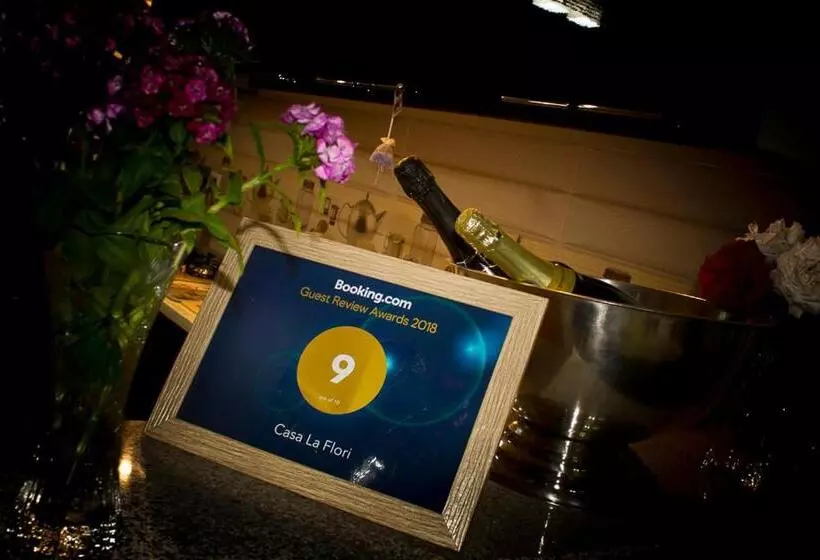 پانسیون Casa La Flori