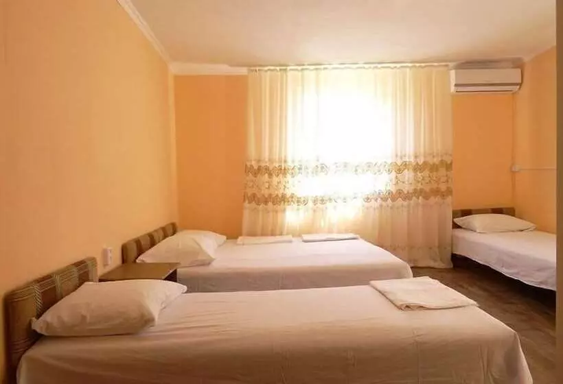 Majatalo Guest House Lastochka