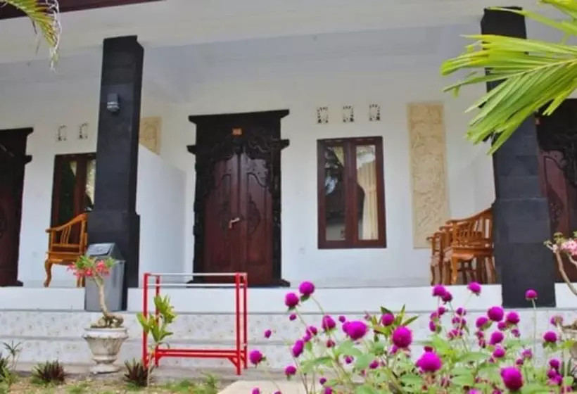 Majatalo Nyuh Kadah Guest House