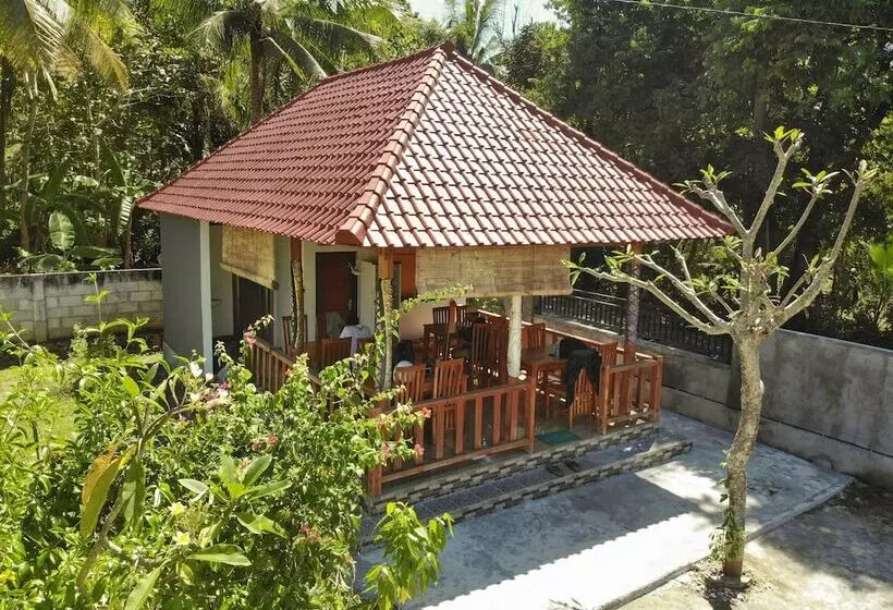 Majatalo Nyuh Kadah Guest House