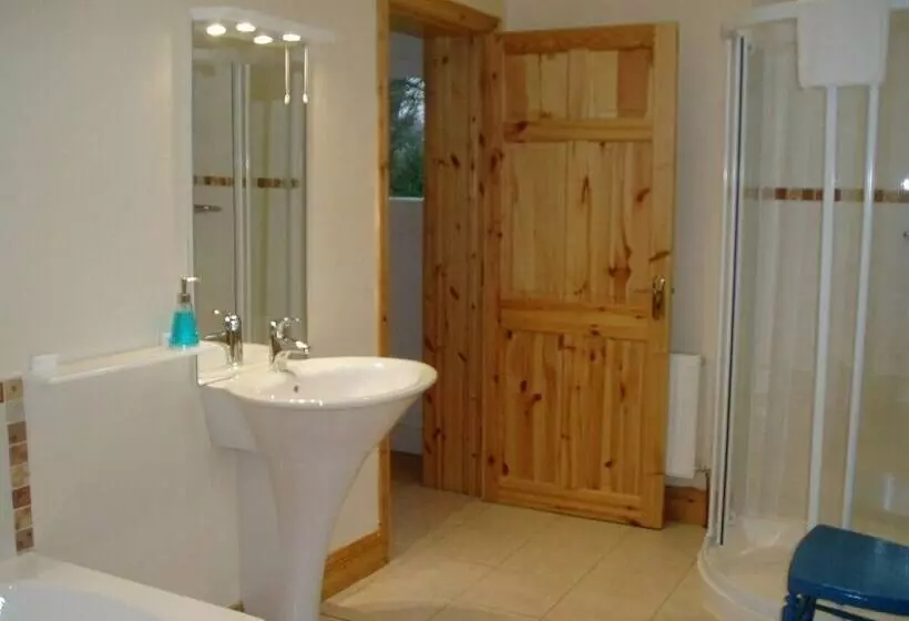 The Gardener S Cottage