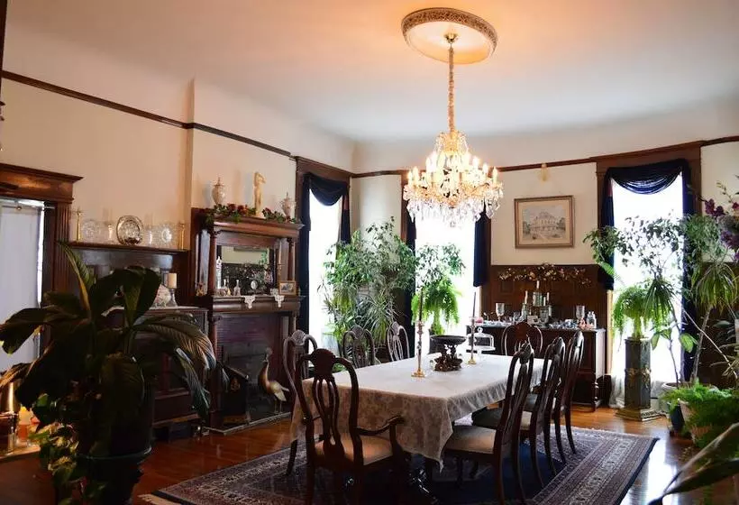 Beall Mansion An Elegant Bed & Breakfast Inn