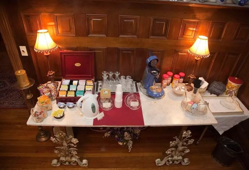 Beall Mansion An Elegant Bed & Breakfast Inn