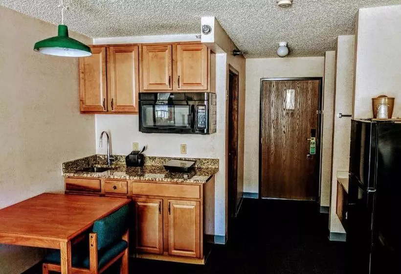 호텔 3 Peaks Lodge