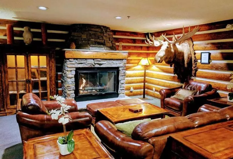 호텔 3 Peaks Lodge