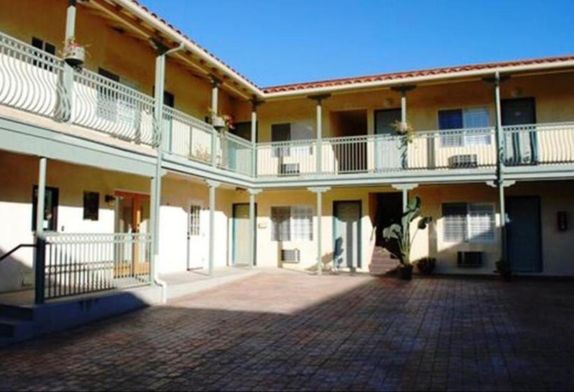 ホテル Bella Capri Inn And Suites