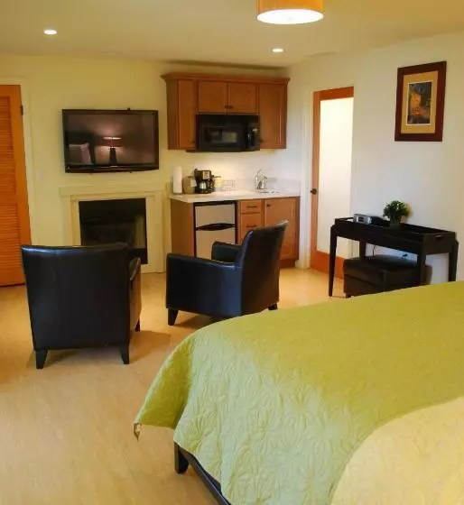 هتل Bella Capri Inn And Suites