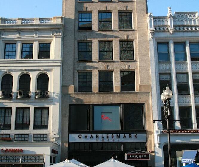 Отель Charlesmark