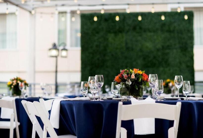 Clio, A Luxury Collection Hotel, Denver Cherry Creek