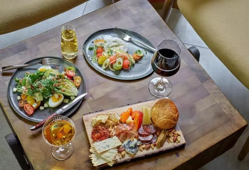 Clio, A Luxury Collection Hotel, Denver Cherry Creek