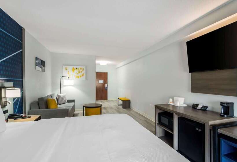 فندق Comfort Inn & Suites