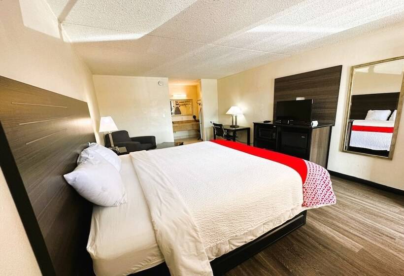 Oyo Hotel San Antonio Lackland AFB Seaworld Hwy 90 W