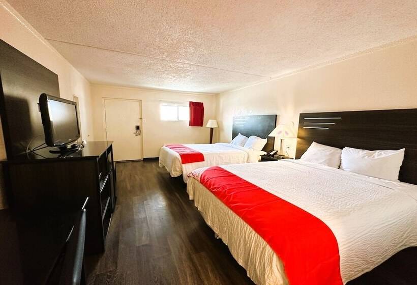 Oyo Hotel San Antonio Lackland AFB Seaworld Hwy 90 W
