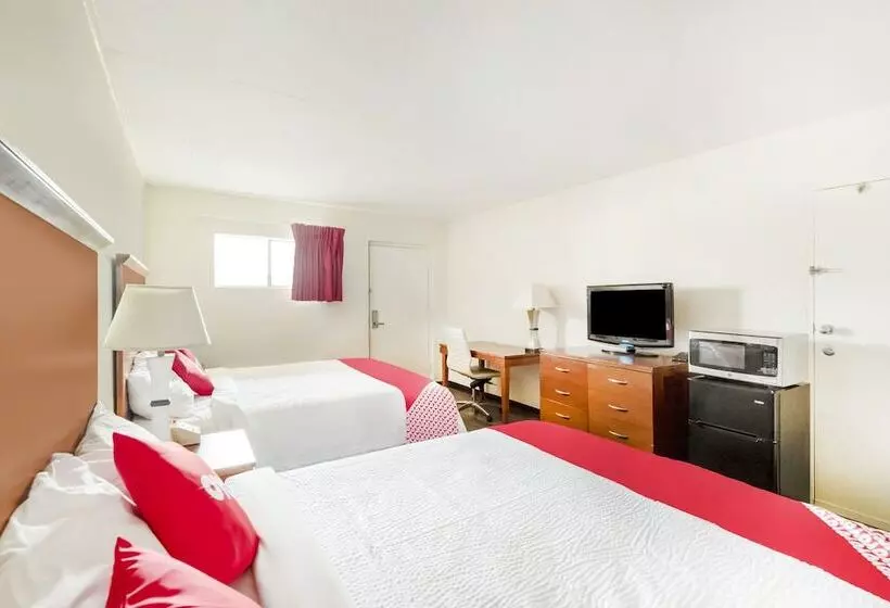 Oyo Hotel San Antonio Lackland AFB Seaworld Hwy 90 W