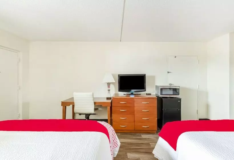 Oyo Hotel San Antonio Lackland AFB Seaworld Hwy 90 W