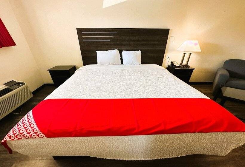 Oyo Hotel San Antonio Lackland AFB Seaworld Hwy 90 W