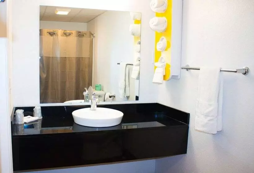 Motel 6 Chilhowie, Va