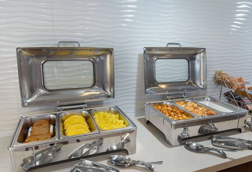 فندق La Quinta Inn By Wyndham Pigeon Forgedollywood