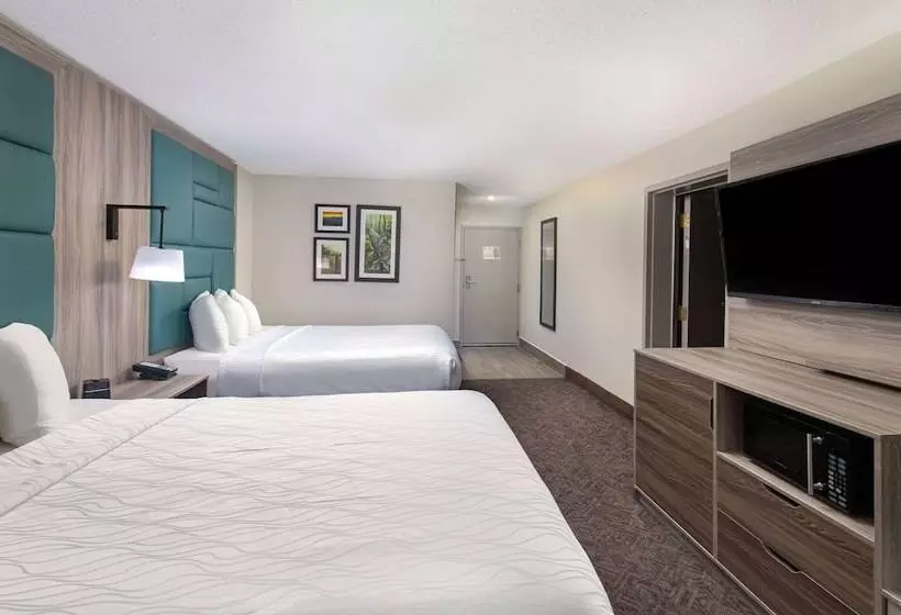 호텔 La Quinta Inn By Wyndham Pigeon Forgedollywood