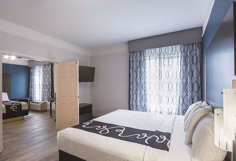 Отель La Quinta Inn & Suite Kingwood Houston Iah Airport 53200